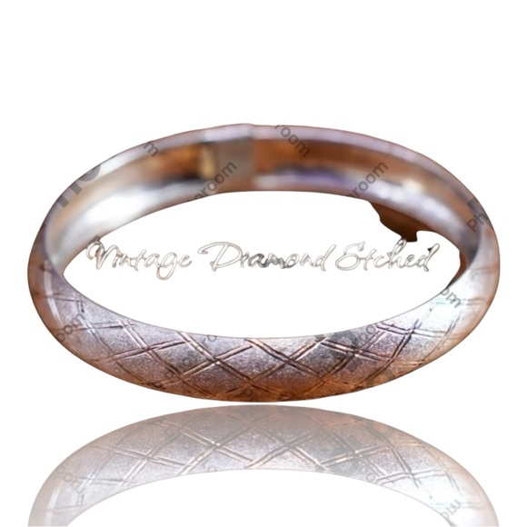 Made in Italy Vintage Sterling Silver Etched Bangle - Picture 2 of 10